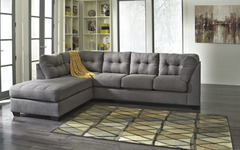 Maier Gray Sectional (LAF Chaise)